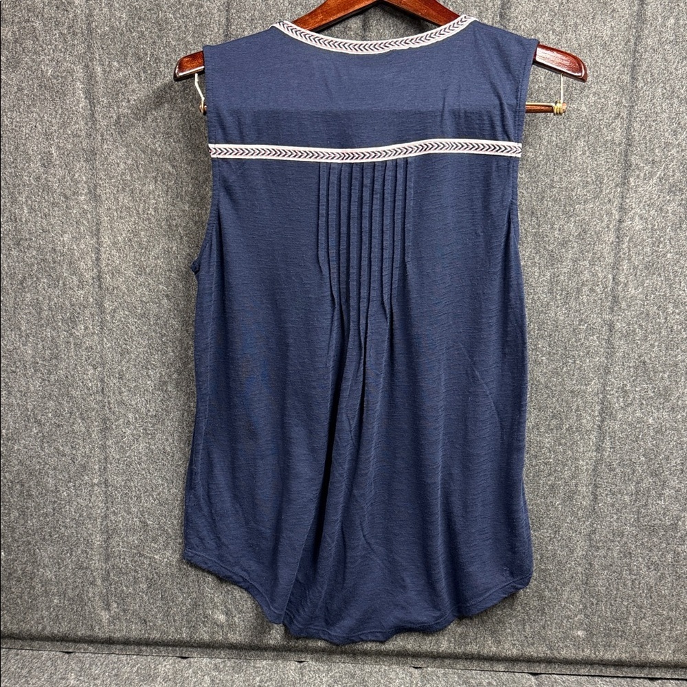 Style & Co. Navy Sleeveless Blouse with Embroidery - Picture 3 of 6
